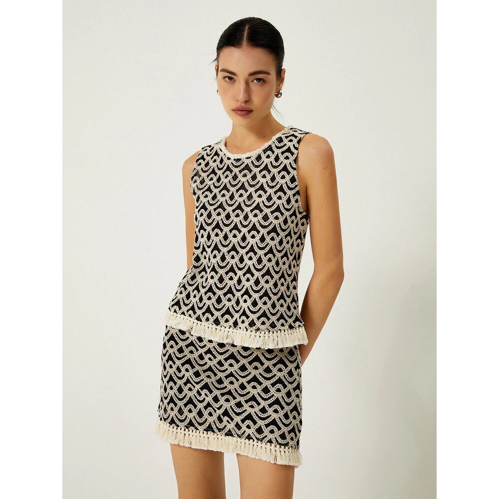 Commense Crochet Wave Boho Pattern Tassel Decor Tank Top M NWT